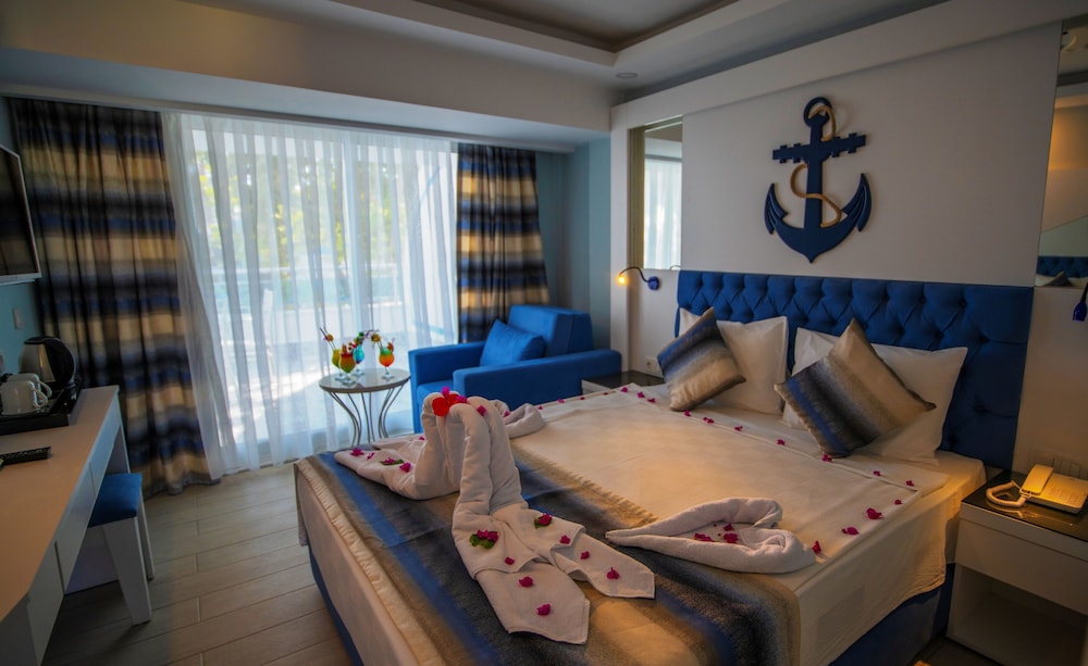 Marine Family Club Hotel 10/12