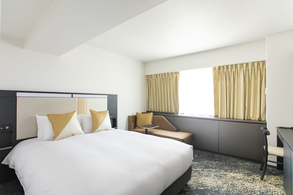 Superior, Queen Bed, Cross Floor