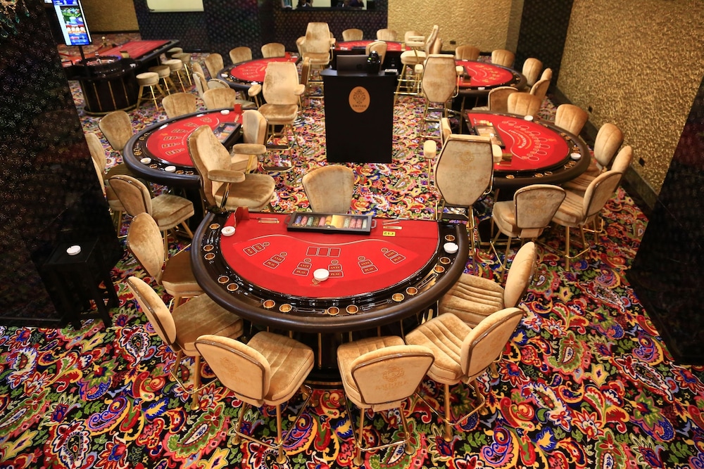 Imperial Royale Hotel 58/66