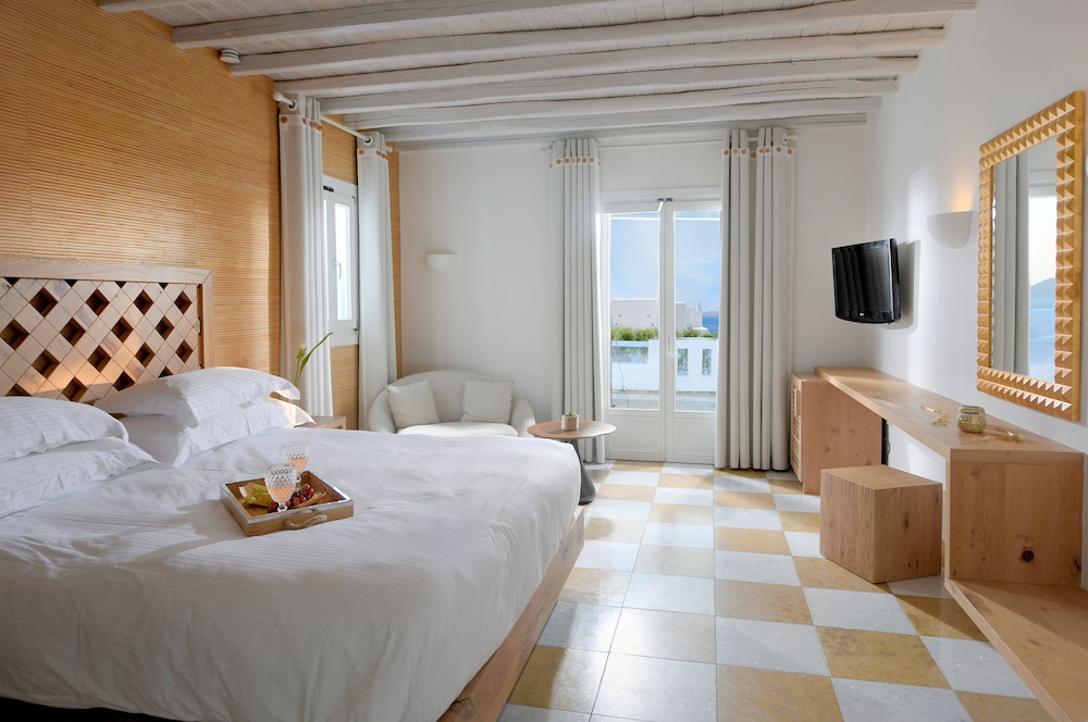 Saint John Hotel Villas and Spa 58/107