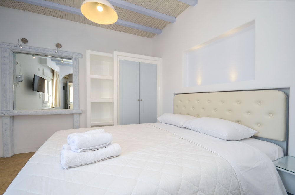 1 BEDROOM, PENTHOUSE, SUITE