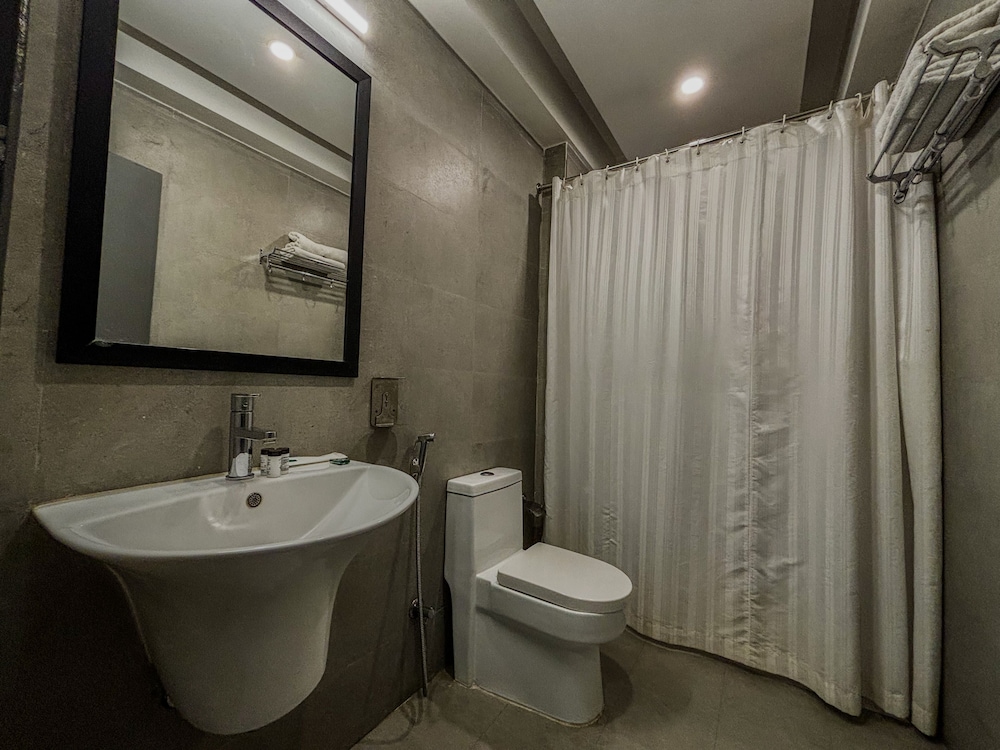 Hotel Bizzotel 40/40