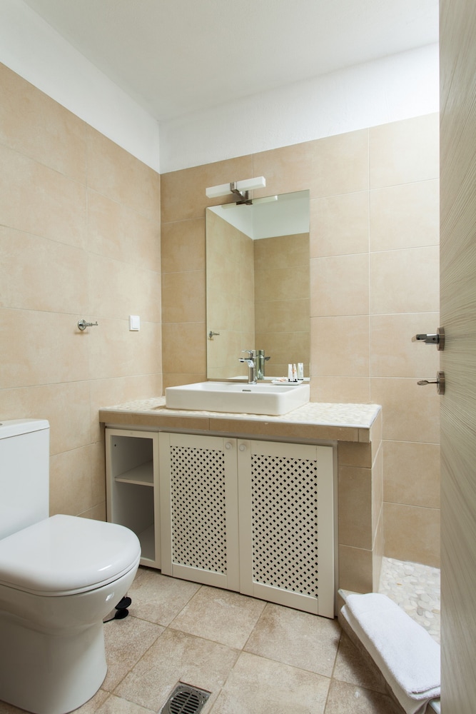 Elpiniki Luxury Apartments 11/66