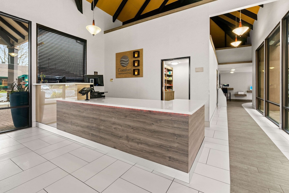 Comfort Inn & Suites Beaverton - Portland West 10/41
