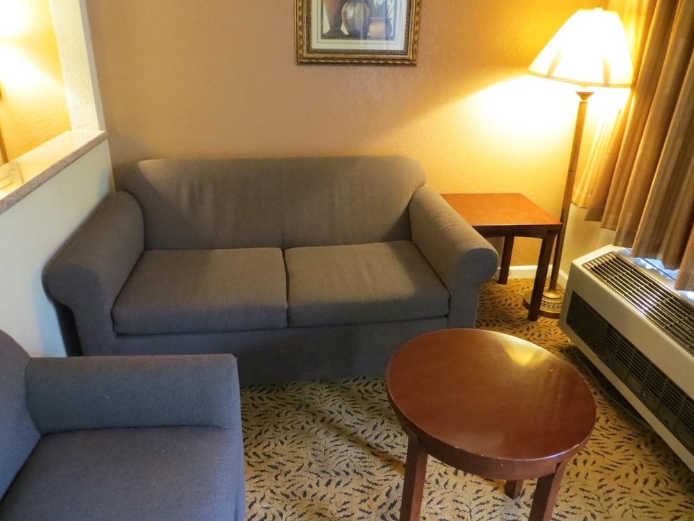 Executive Inn And Suites Sacramento 24/43