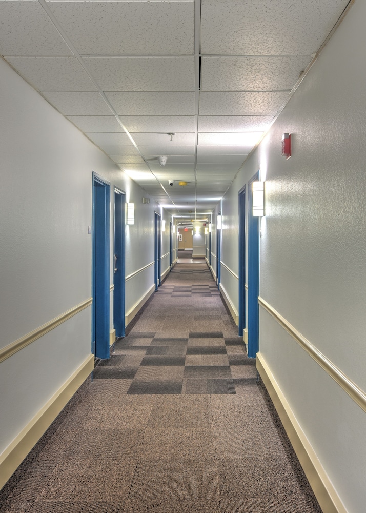 Motel6 Libertyville, IL 24/50