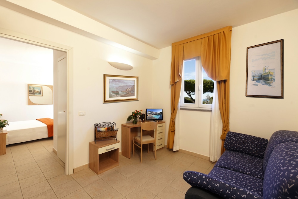 Hotel Villa Smeraldo 23/44