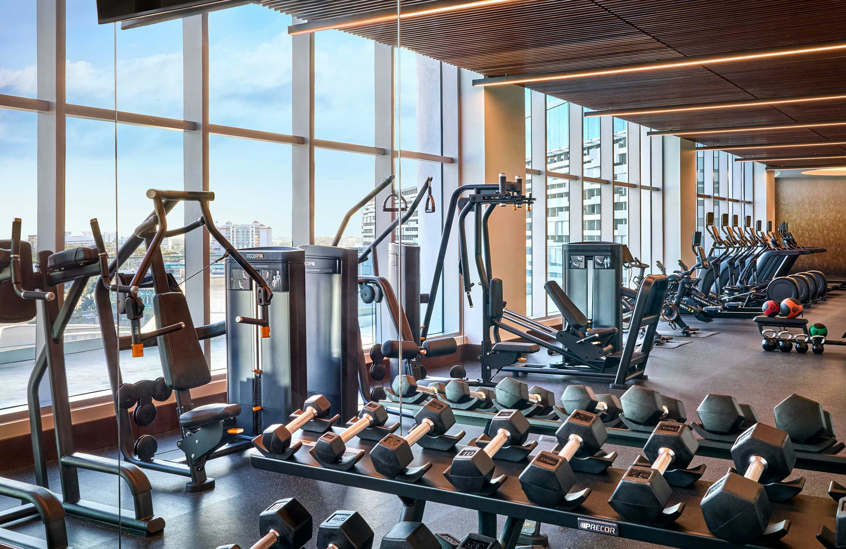 Omni Fort Lauderdale 25/50