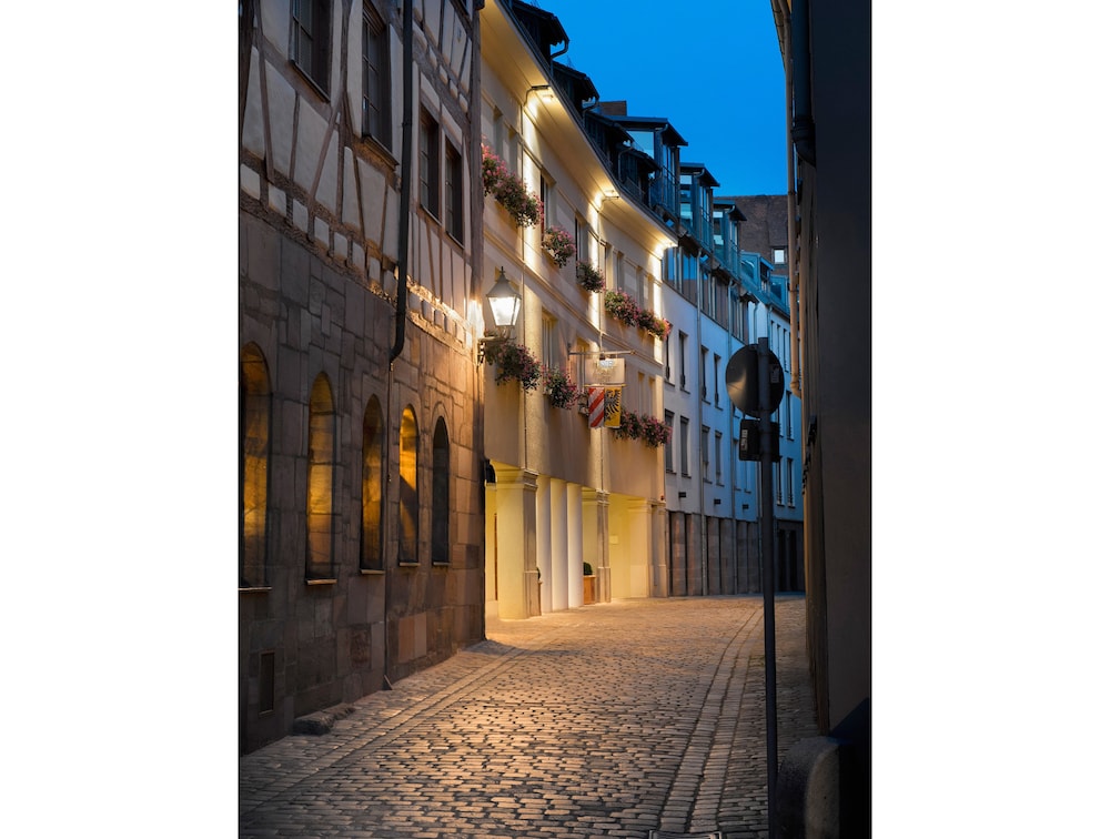 Hotel Agneshof Nurnberg 4/27