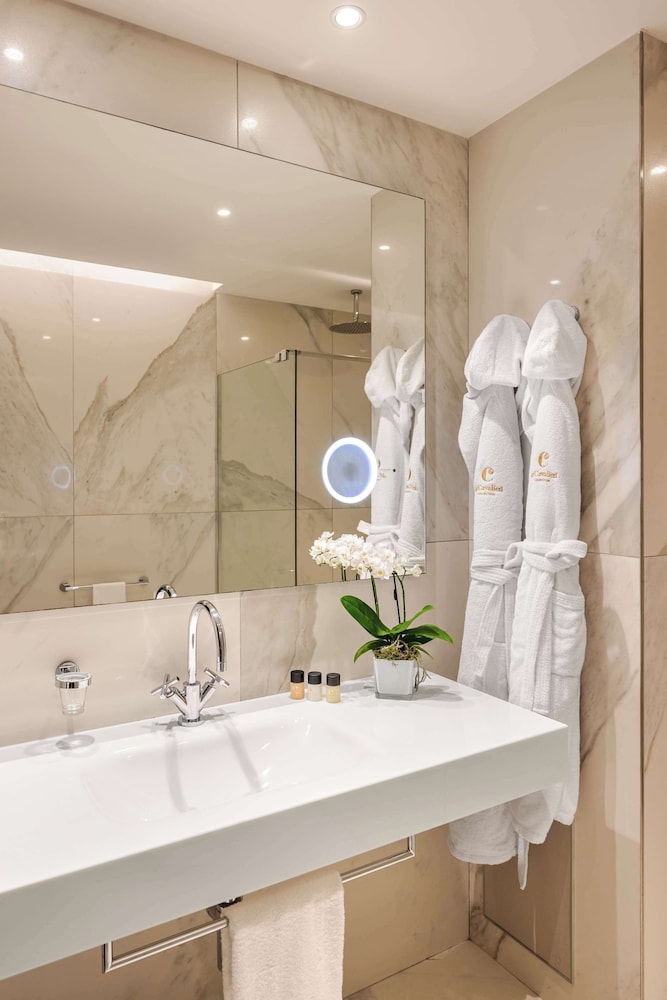 غرفة ديلوكس، Hotel The Square Milano Duomo 8/10