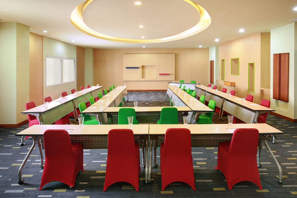 ibis Styles Yogyakarta 52/64