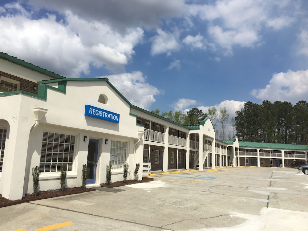 Motel6 Walterboro, SC 33/37