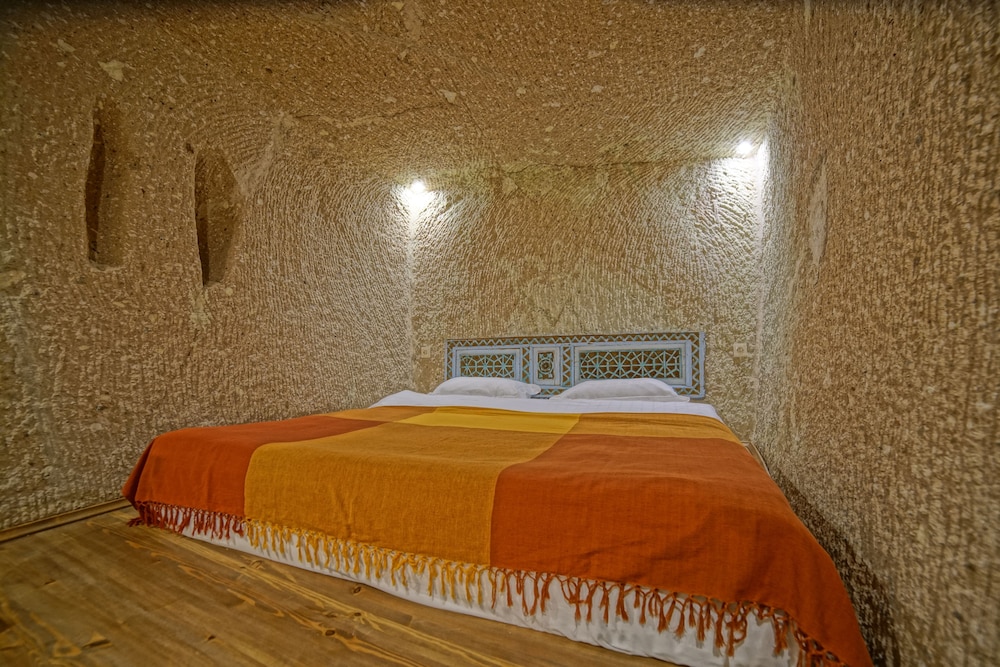 Taru Cave Suites 28/50