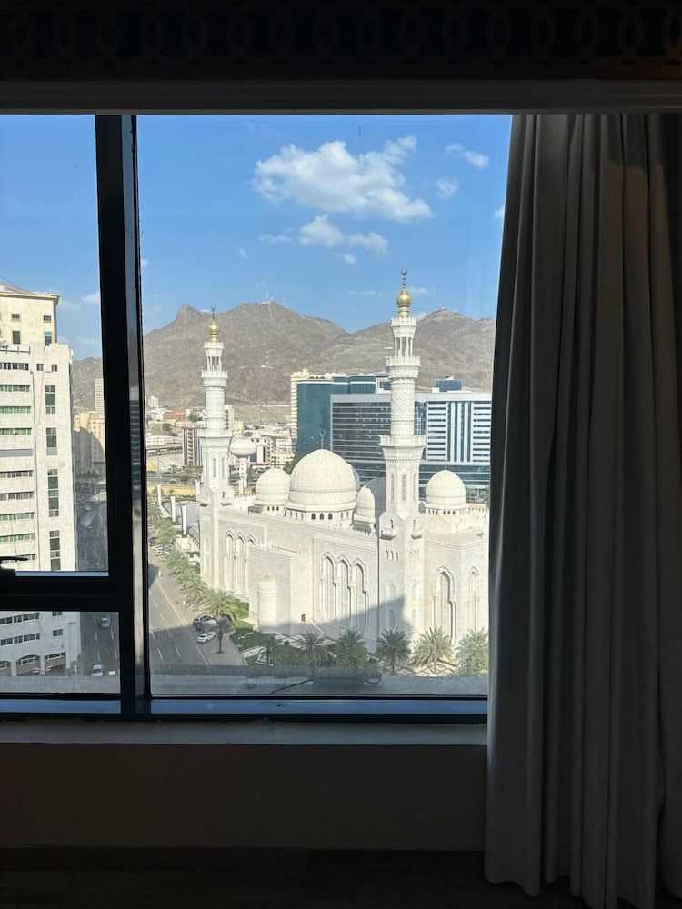 فيوليت(Violet Al Azizia Hotel) 28/50