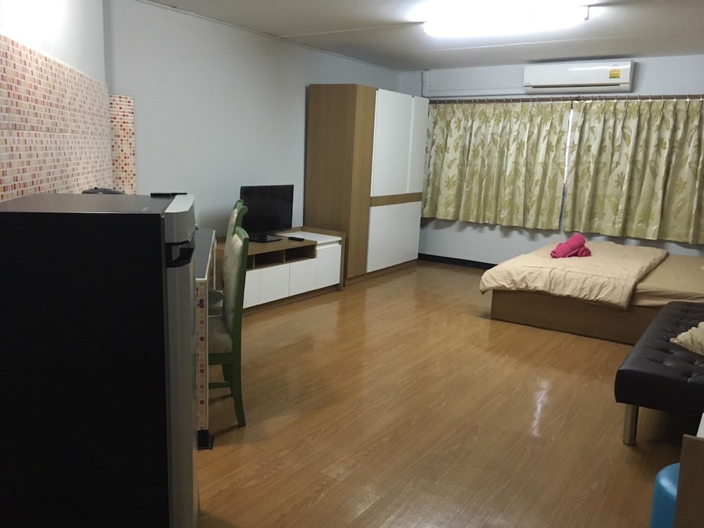 T9 Muang Thong Thani Condo 8/18