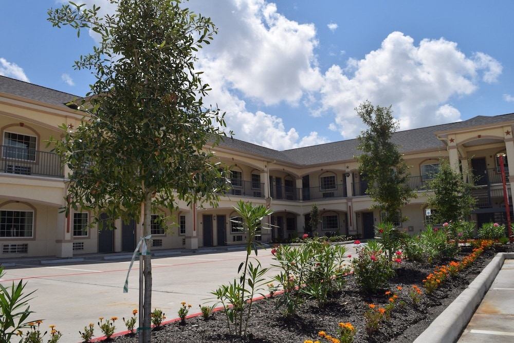 Motel6 Houston, TX - Willowbrook Mall photo4
