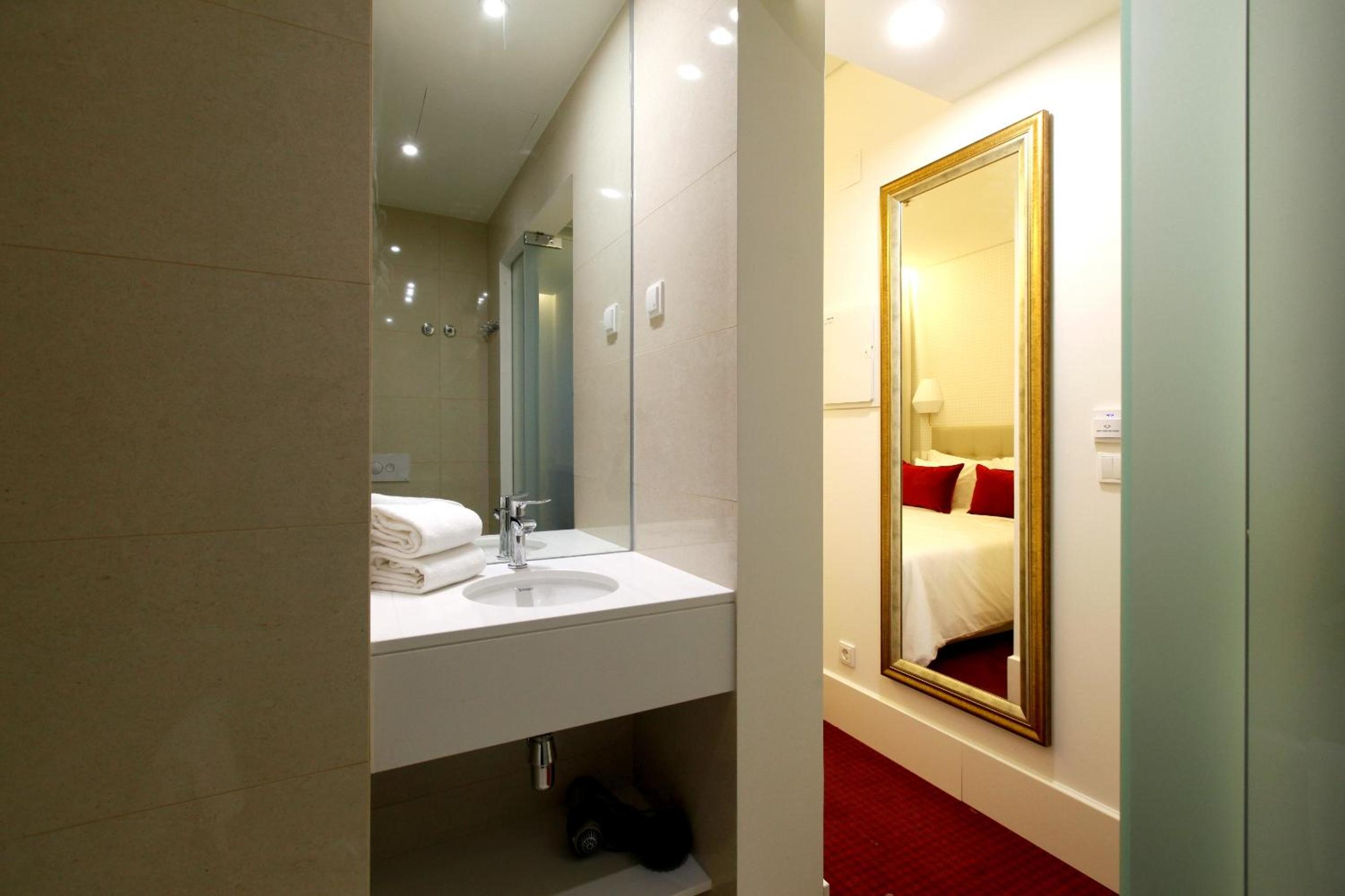 Mini, Double Bed، Hotel Lis Baixa 4/7