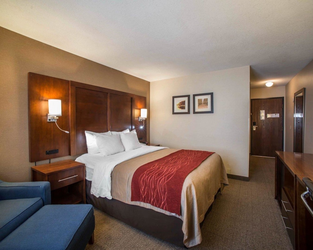 Quality Inn & Suites Boonville - Columbia 4/24