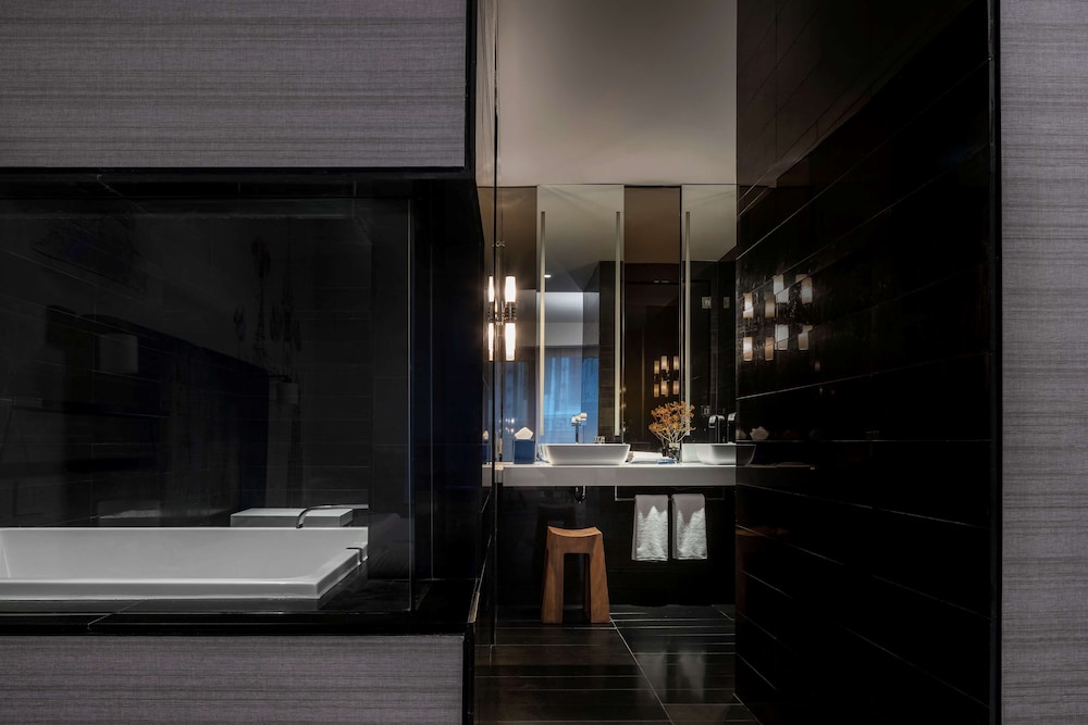 Hyatt Centric Wall Street New York (ex Andaz Wall Street) 31/76