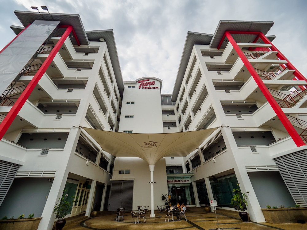 Tune Hotel Klia Aeropolis 7/52
