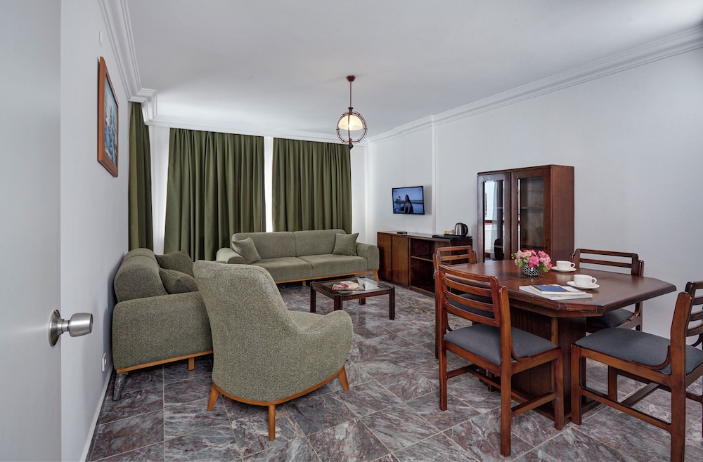 Hotel Billurcu 63/85