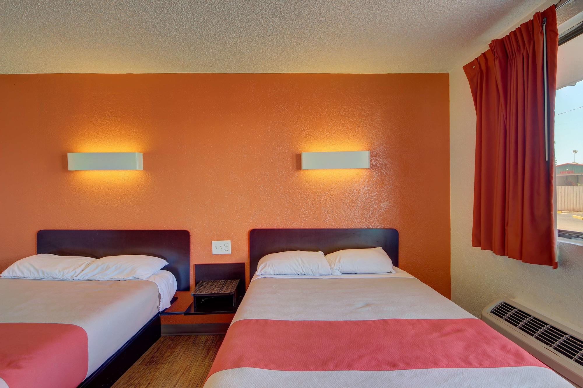 Economy Hotel Plus (ex Motel 6 Oklahoma City North Frontier City) 12/31