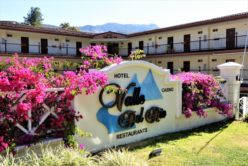 Valle Del Rio S A Hotel 9/68