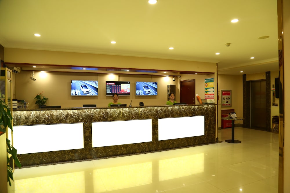 Greentree Inn Beijing Guangmingqiao Express Apartment Hotel 2/23