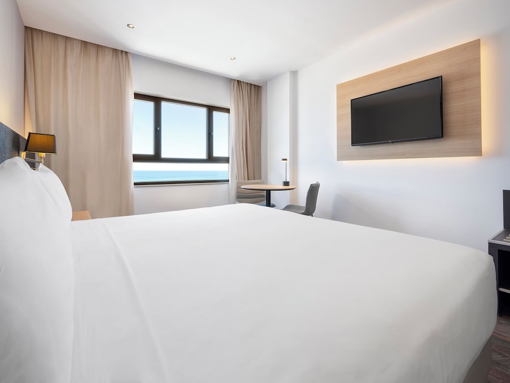 غرفة سوبيريور بسرير مزدوج بإطلالة على البحر، Hotel Cadiz Paseo Del Mar Affiliated By Melia 7/10