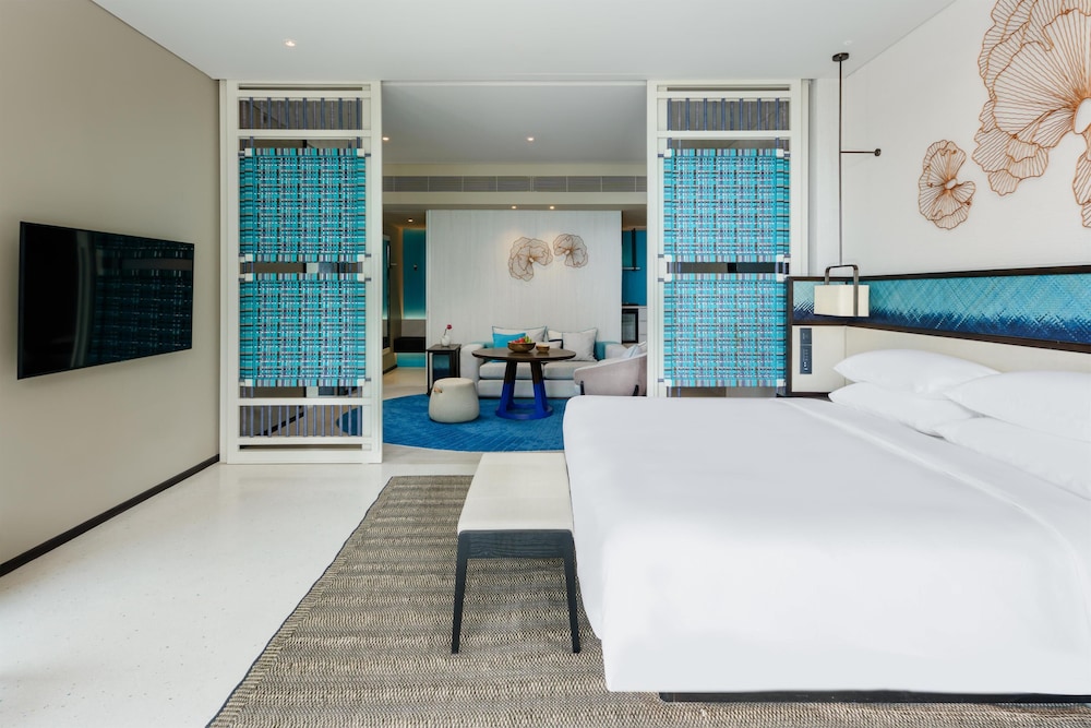 1 Bedroom, Regency, King Bed, Ocean View