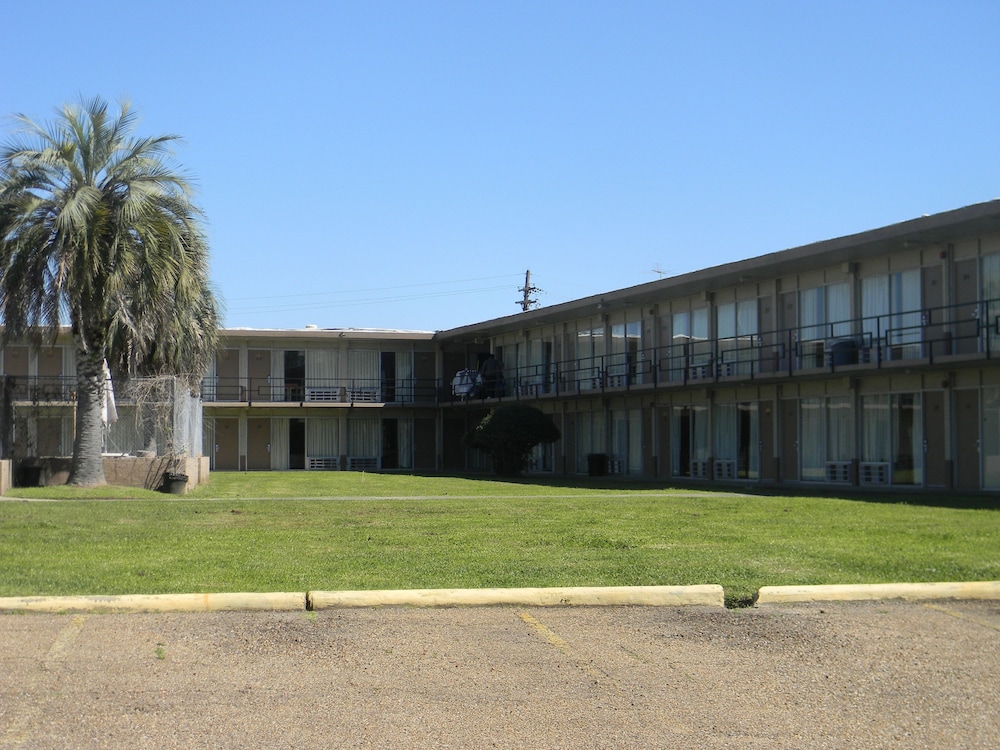 Sunrise Inn 36/37