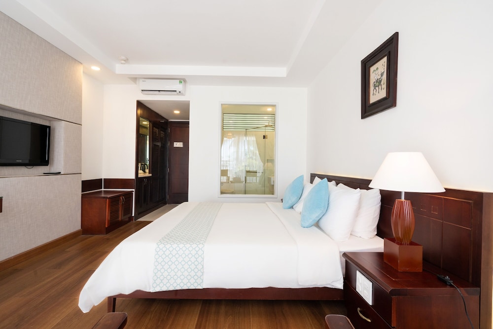 Hoang Ngoc Beach Resort 44/87