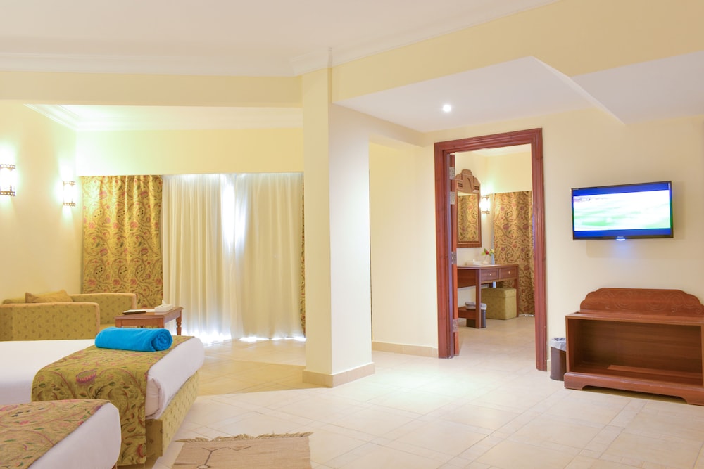 Jasmine Palace Resort and Spa 37/72