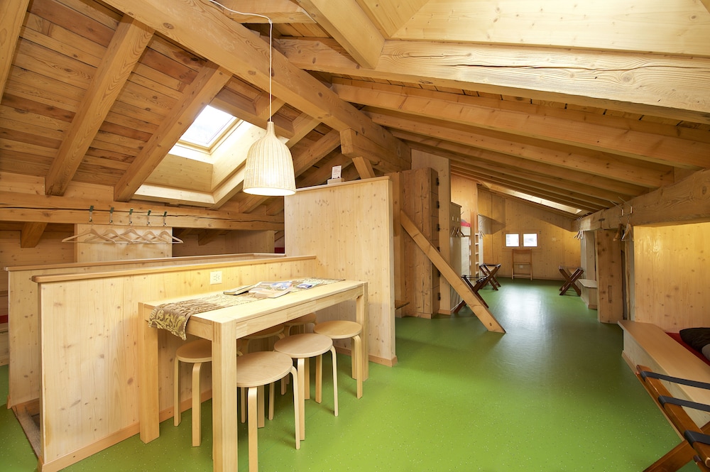 Hotel Bahnhof 28/50