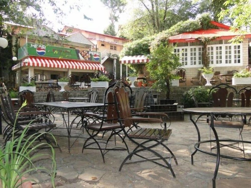 Lockwood Hotel Murree 2/15