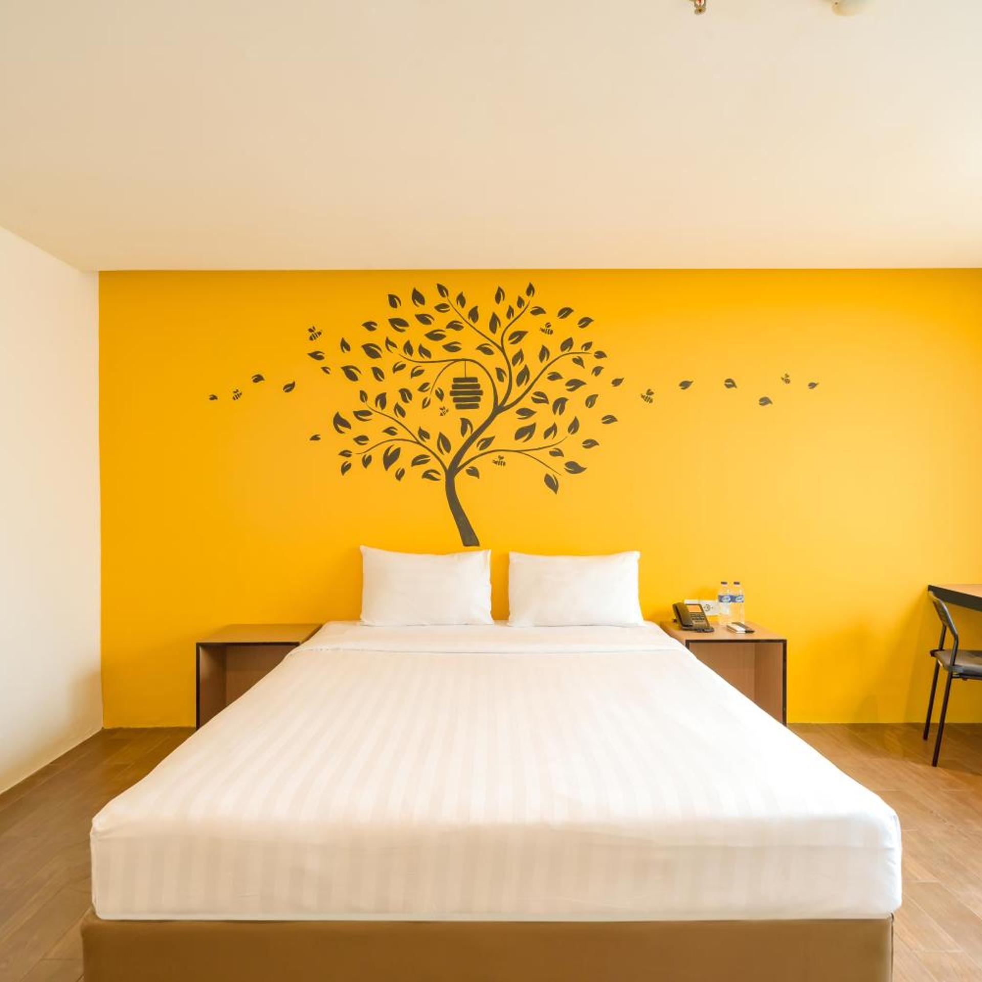 Classic, Superior, Queen Bed, Water Park