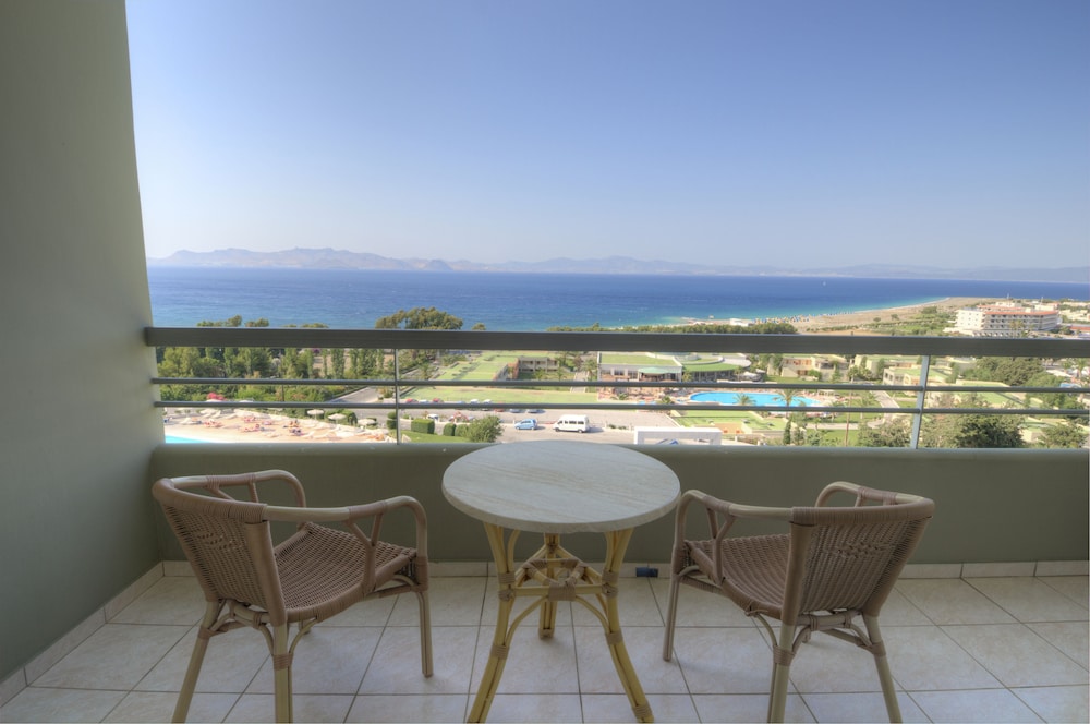 Kipriotis Panorama Hotel and Suites 53/66
