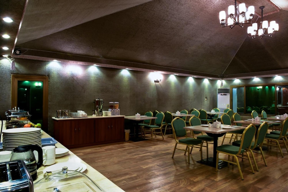 فندق لي لي النخيل(Palms Lily Hotel Suites) 29/33