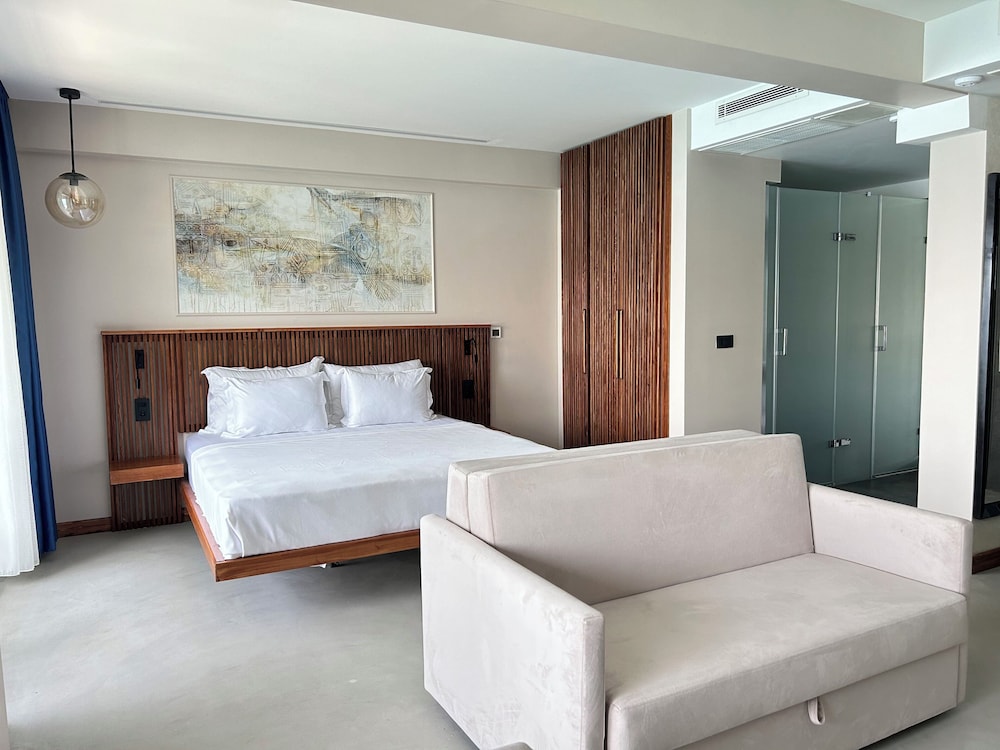 Ertan Hotel Cesme 30/63