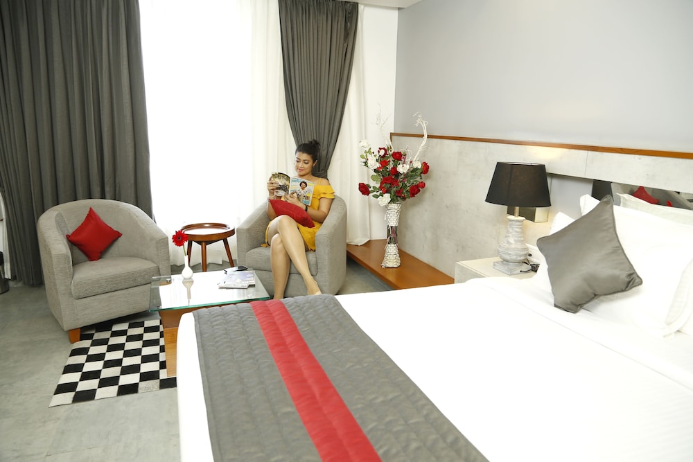 Hotel Shivas Gateway 20/77