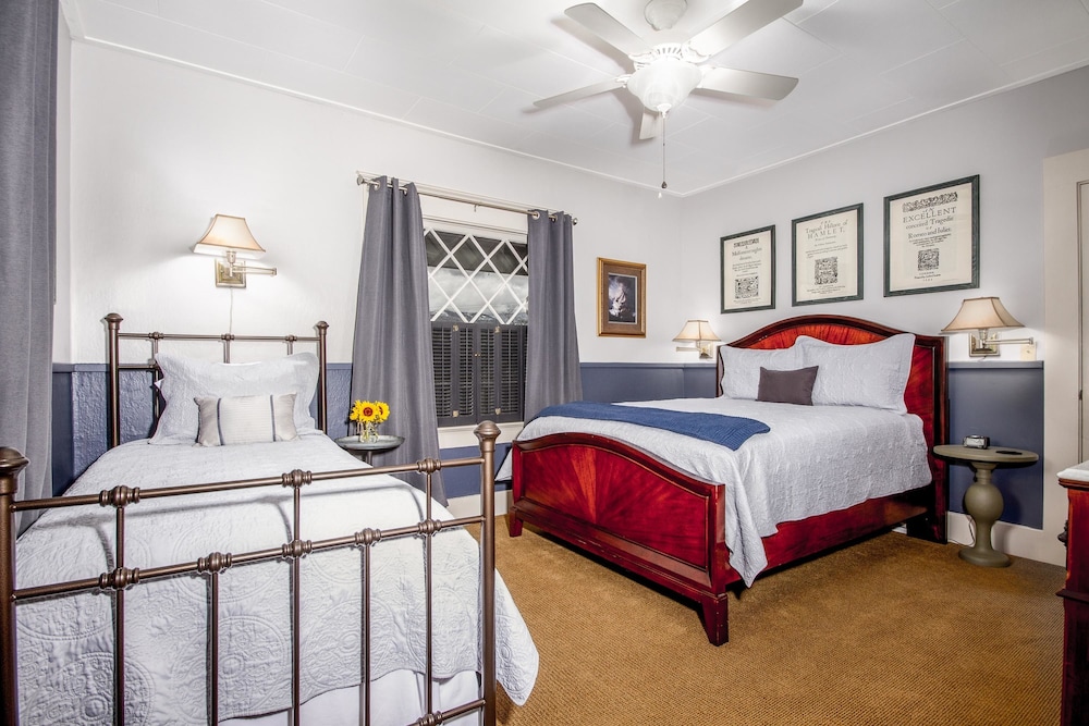 Oak Hill Bed & Breakfast 6/50