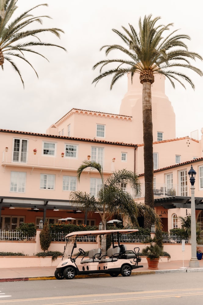 La Valencia Hotel 61/68