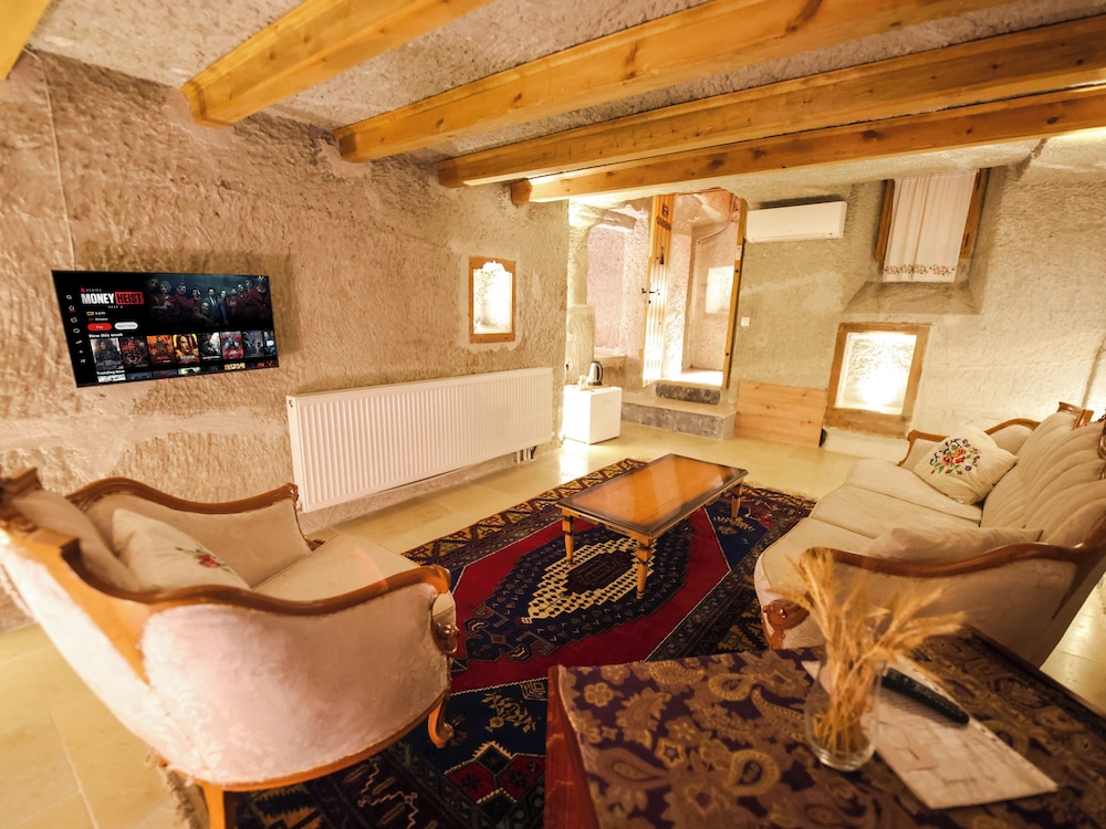 My Cave Suites 30/50