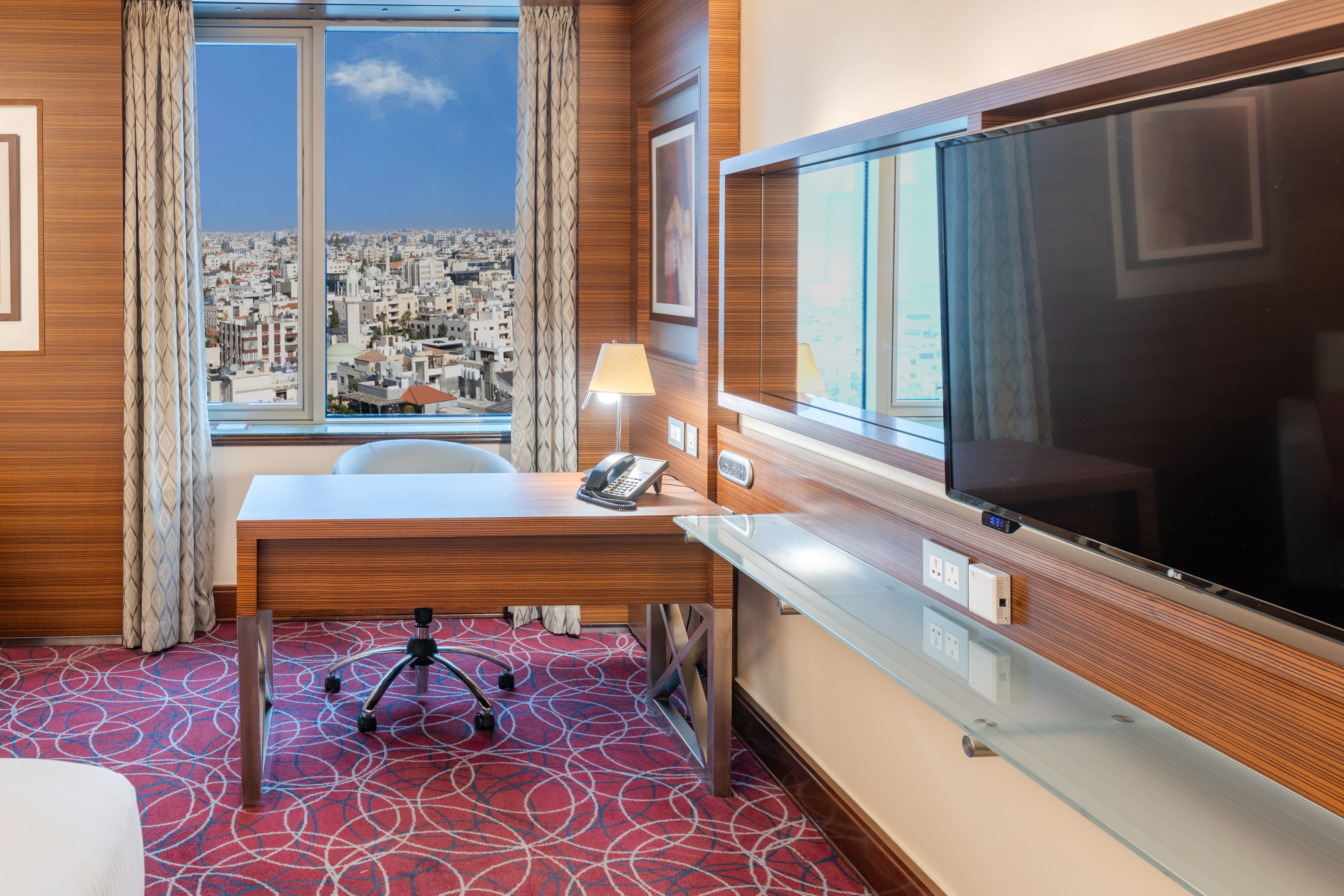 Club, King Bed, Crowne Plaza Hotel Amman 6/6