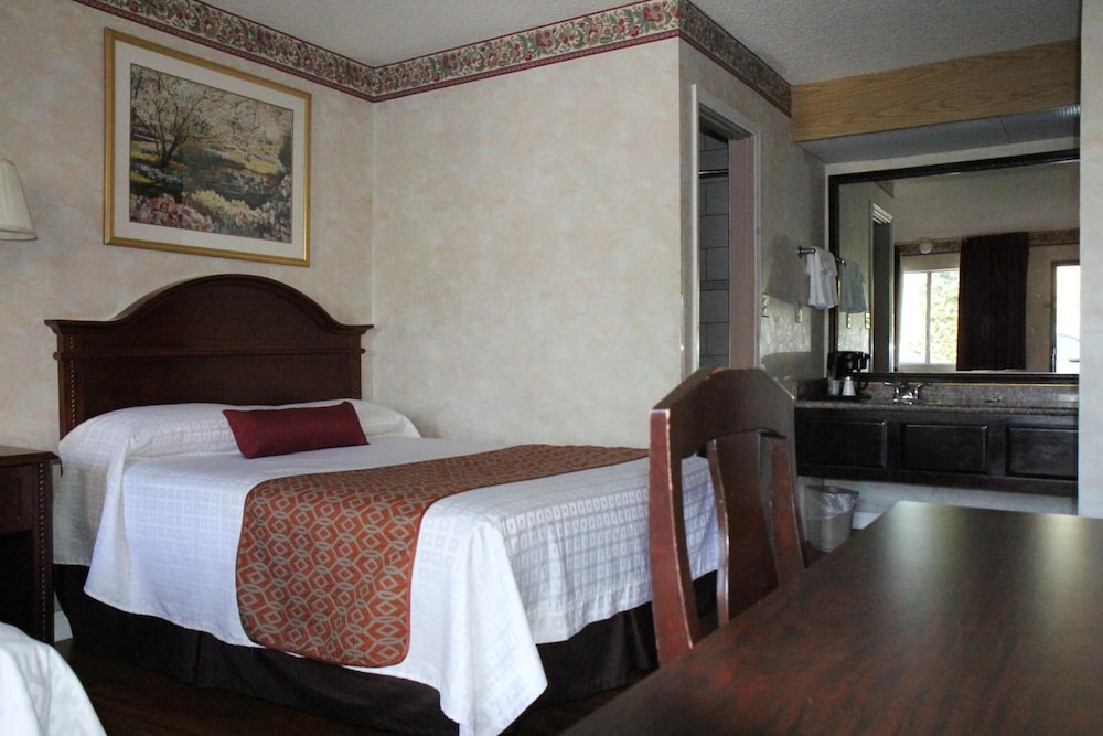 Anaheim Maingate Inn 25/49