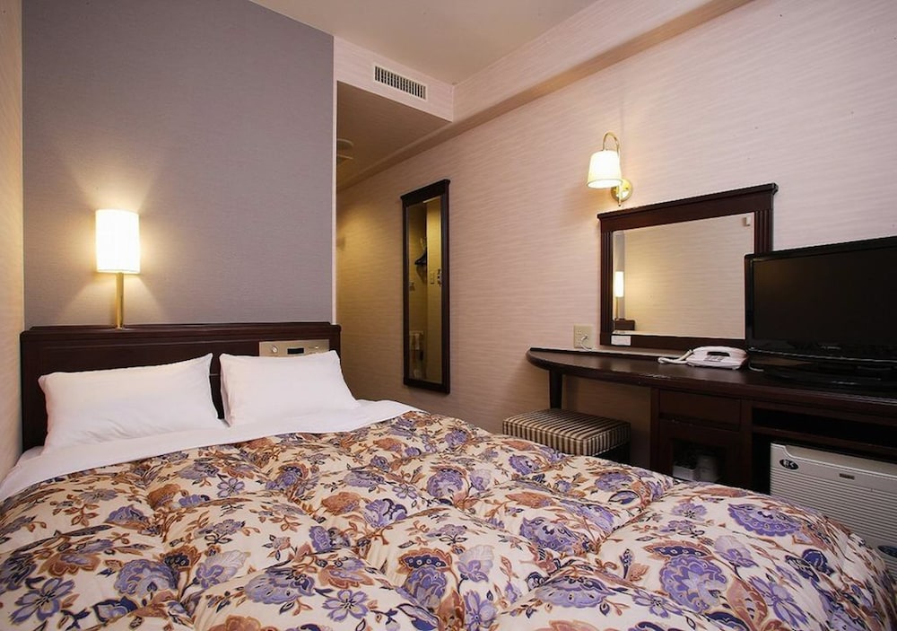 ROOM, DOUBLE BED, SMOKING