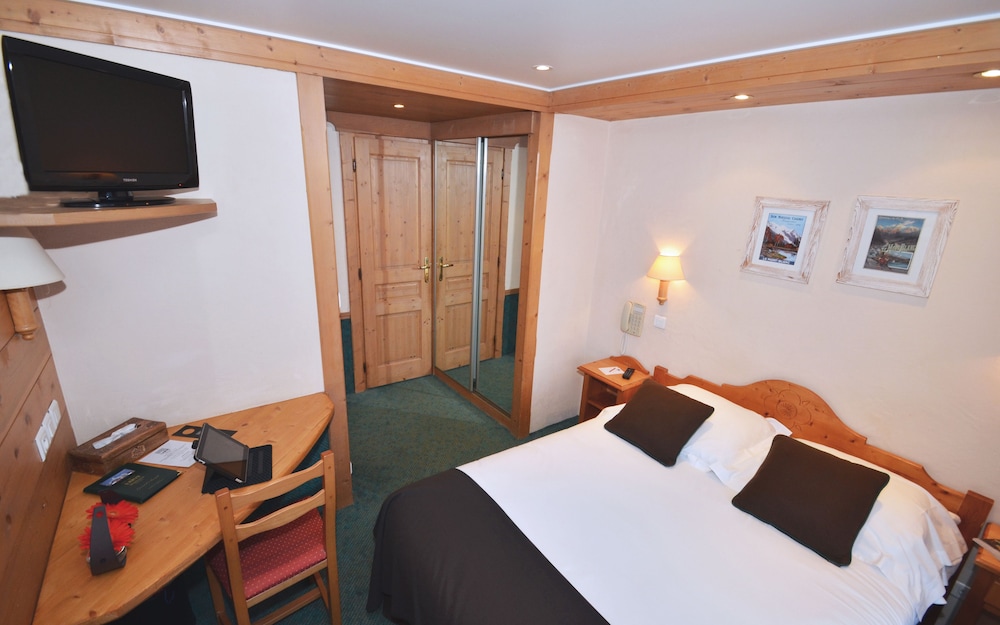 Hotel de L Apos Arve 23/76
