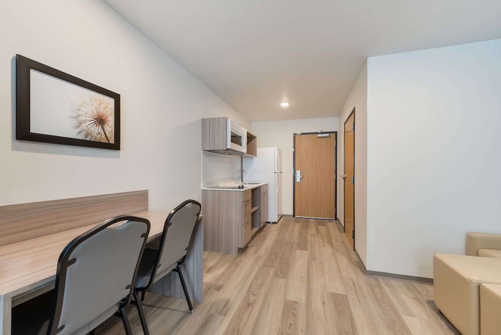 WoodSpring Suites Meridian 22/27
