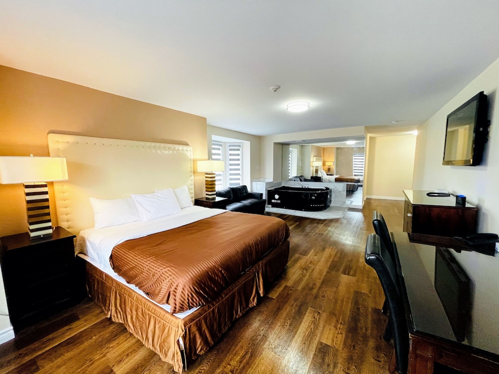 The Universal Inn And Suites 52/67