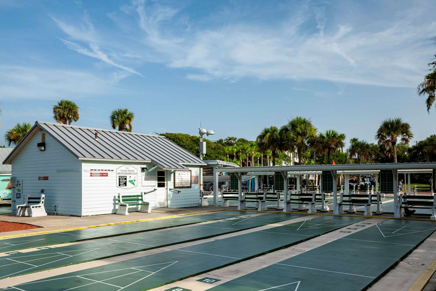 New Smyrna Beach Hotel & Suites 13/24